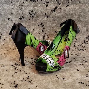 Iron Fist Zombie Stomper Platforms Size 10 Sexy Alternative Office